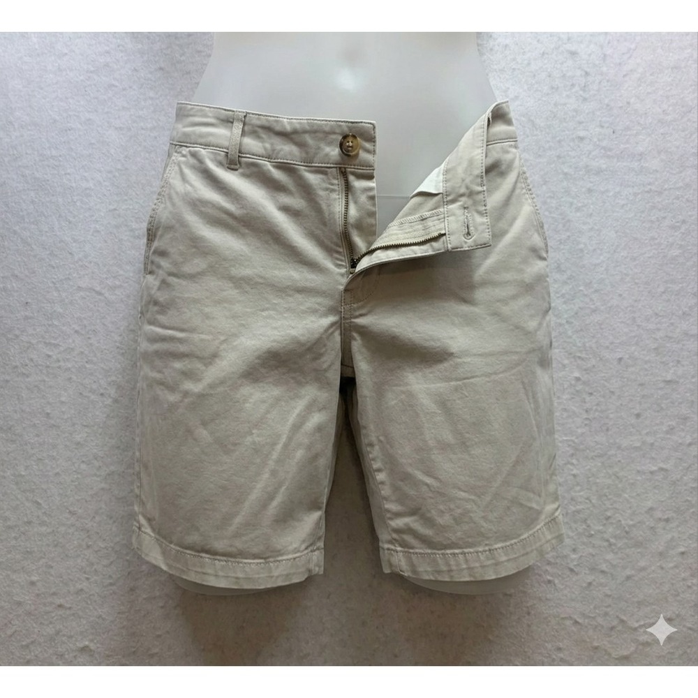 Tommy Bahama Women's Light Khaki Chino Denim Shorts. Size 6